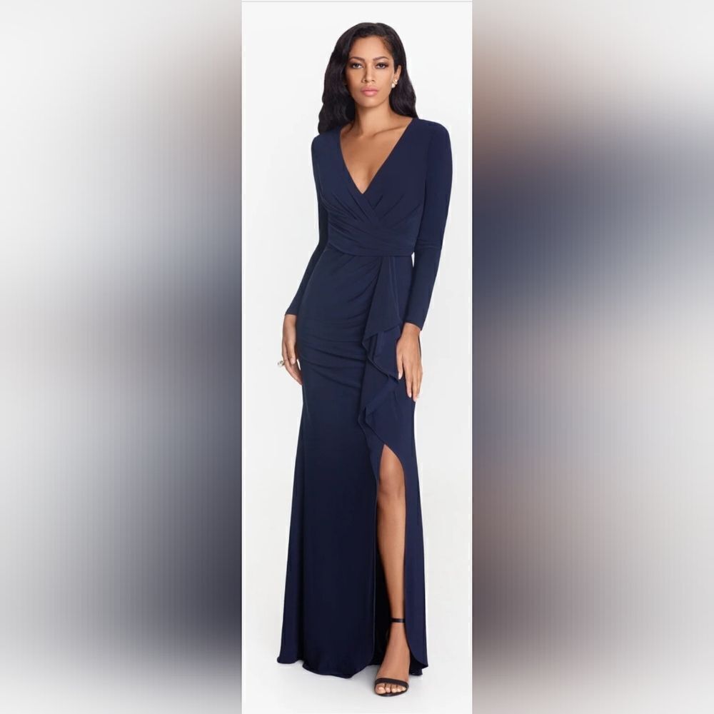 Betsy & Adam Elle Long Sleeve Side Ruffled Slit Gown NWOT size 10 Navy Blue